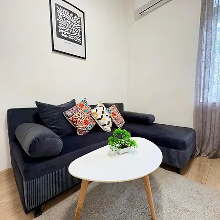 In The Heart Of Varna-by The Sea And Sea Garden فارنا