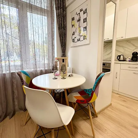 In The Heart Of Varna-by The Sea And Sea Garden شقة فارنا