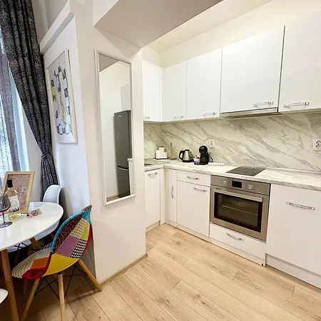 Lejlighed In The Heart Of Varna-by The Sea And Sea Garden *