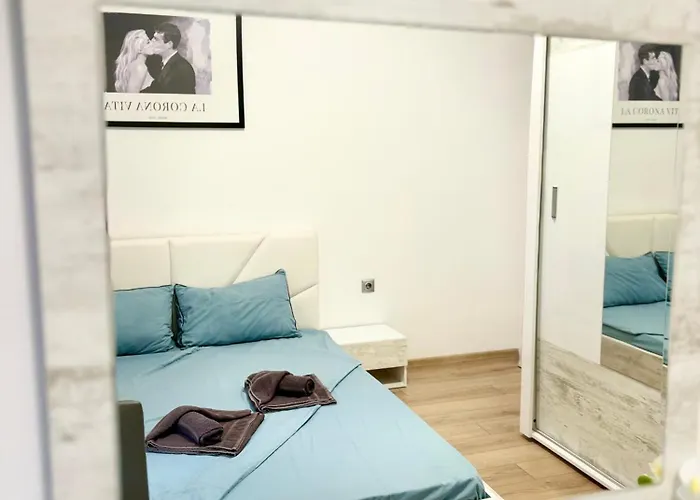 In The Heart Of Varna-by The Sea And Sea Garden * 바르나