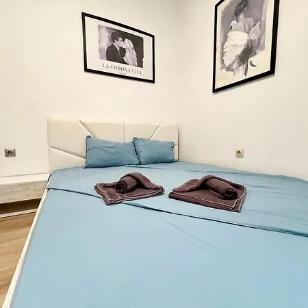 In The Heart Of Varna-by The Sea And Sea Garden 아파트 *