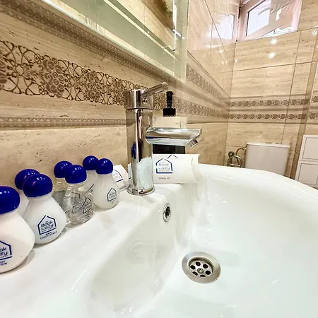 아파트 In The Heart Of Varna-by The Sea And Sea Garden