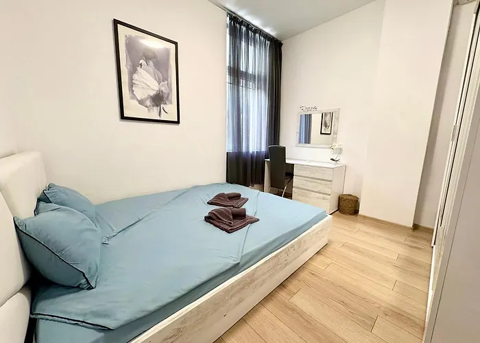 In The Heart Of Varna-by The Sea And Sea Garden Apartment Varna