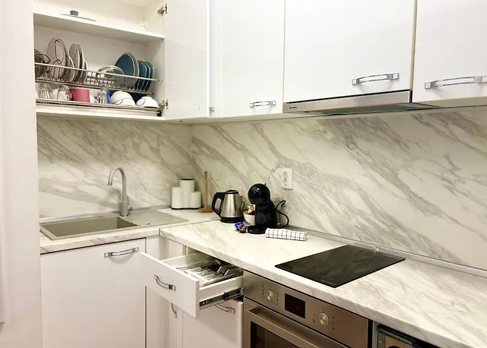 Apartment In The Heart Of Varna-by The Sea And Sea Garden *