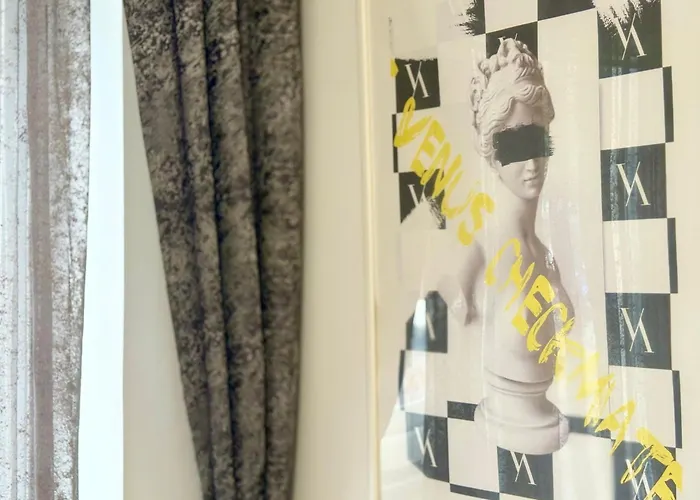 In The Heart Of Varna-by The Sea And Sea Garden Apartment