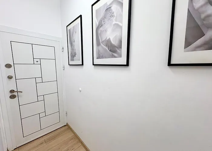 In The Heart Of Varna-by The Sea And Sea Garden Apartment Varna